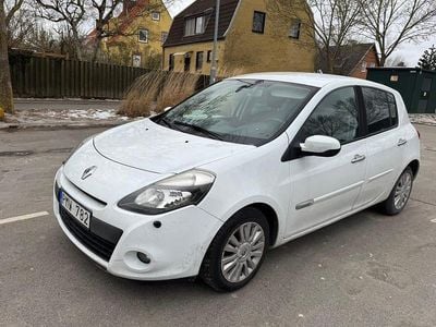 Begagnad Renault Clio R.S. 75 HK (55 kW) 2011 Halvkombi