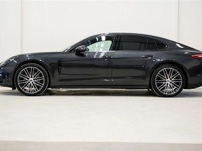 Porsche Panamera 4