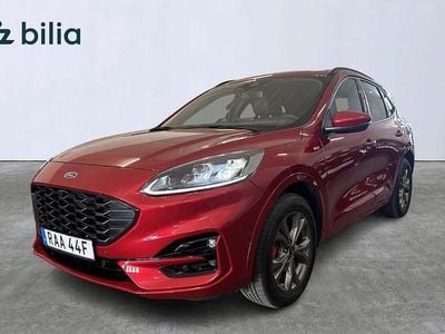 Röd Begagnad 2022 Ford Kuga ST-Line SUV | 299 500 kr (Marknadspris)