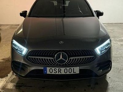 Bergs grå metalic Begagnad 2023 Mercedes A200 Halvkombi | 285 000 kr