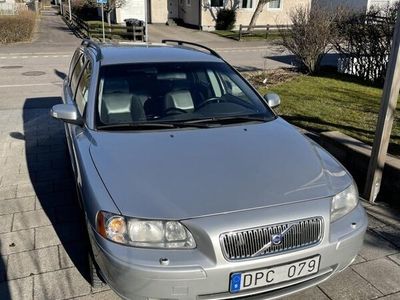 begagnad Volvo V70 2.4D Kinetic, Classic