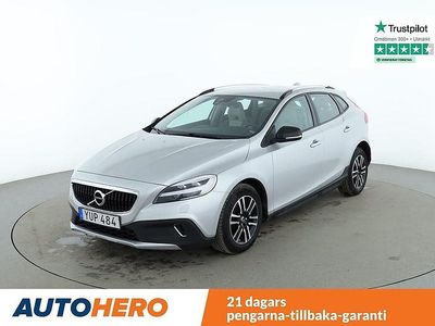 Silver Begagnad 2018 Volvo V40 Halvkombi | 195 000 kr (Lite dyr)