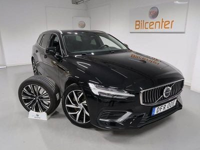 Svart Begagnad 2023 Volvo V60 Kombi | 359 900 kr