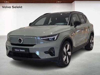 Vit Begagnad 2023 Volvo XC40 Single Motor SUV | 379 000 kr (Marknadspris)