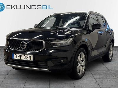 Svart Begagnad 2021 Volvo XC40 Momentum SUV | 309 900 kr (Marknadspris)