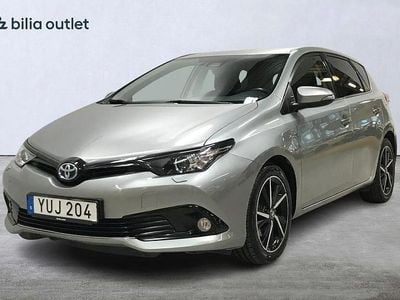 Grå Begagnad 2018 Toyota Auris Hybrid Edition Halvkombi | 164 900 kr (Marknadspris)