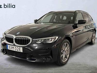 Svart Begagnad 2022 BMW 330e Kombi | 259 900 kr
