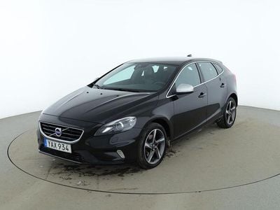 Svart Begagnad 2015 Volvo V40 Momentum Kombi | 157 000 kr (Dyr)
