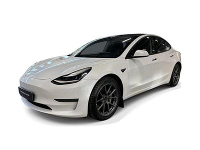 Vit Begagnad 2021 Tesla Model 3 Long Range AWD Sedan | 297 200 kr (Dyr)
