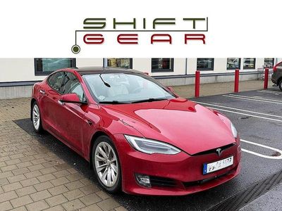 Red multicoat | kräm premium klädsel Begagnad 2021 Tesla Model S Halvkombi | 407 000 kr (Lite dyr)