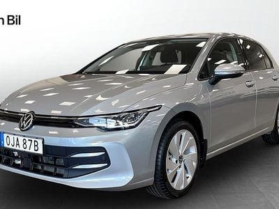 Begagnad VW Golf VIII Edition 150 HK (110 kW) 2024 Silver Halvkombi