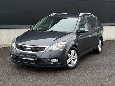 Begagnad Kia Ceed Sportswagon 116 HK (85 kW) 2010 Grå Kombi