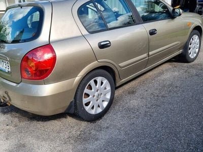 Nissan Almera
