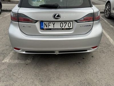 Lexus CT200h