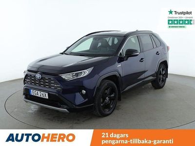 Blå Begagnad 2019 Toyota RAV4 Hybrid SUV | 299 000 kr (Marknadspris)