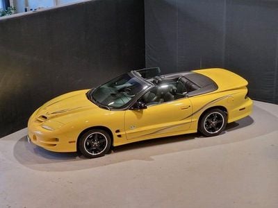 Gul Begagnad 2002 Pontiac Firebird Cab | 289 000 kr