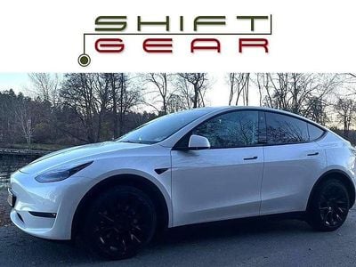 Pärlemovit flerlagersfärg | helsvart premium interiör Begagnad 2021 Tesla Model Y Long Range AWD SUV | 371 000 kr (Marknadspris)