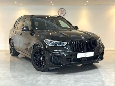Svart Begagnad 2021 BMW X5 M Sport SUV | 799 900 kr