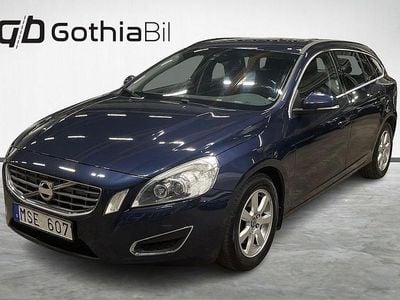 Blå Begagnad 2012 Volvo V60 Momentum Kombi | 79 900 kr (Marknadspris)