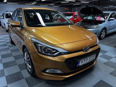 Begagnad Hyundai i20 84 HK (61 kW) 2015 Orange Halvkombi
