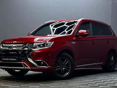Begagnad Mitsubishi Outlander 224 HK (164 kW) 2020 Röd SUV