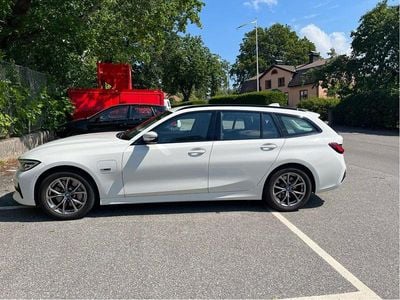 BMW 330e