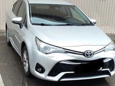 Begagnad Toyota Avensis 147 HK (108 kW) 2015 Silver Sedan