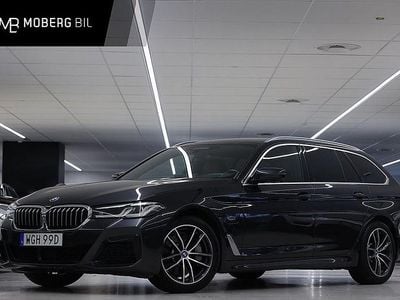 Grå Begagnad 2022 BMW 530e M Sport Kombi | 339 900 kr (Marknadspris)