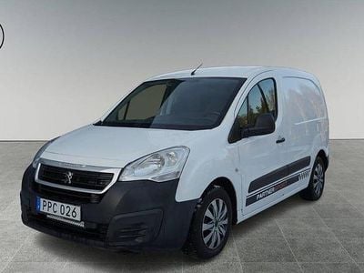 Vit Begagnad 2016 Peugeot Partner Minibuss | 54 900 kr (Marknadspris)