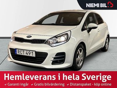 Vit Begagnad 2016 Kia Rio Halvkombi | 109 900 kr (Marknadspris)