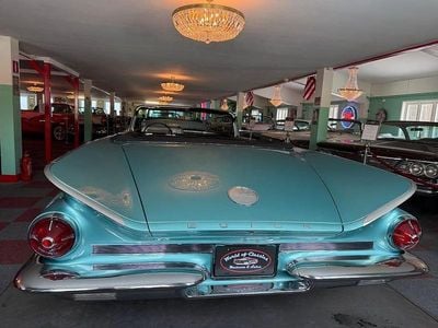 Begagnad Buick Electra 225 325 HK (239 kW) 1960 Grönmetallic Cab