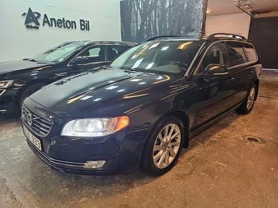 Svart Begagnad 2013 Volvo V70 Momentum Kombi | 119 900 kr (Marknadspris)