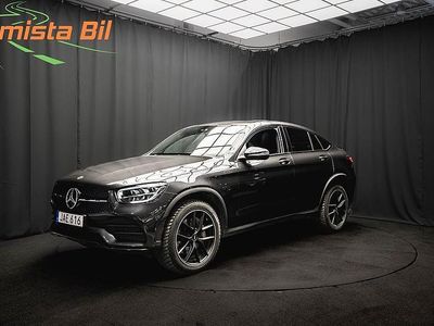 Grå Begagnad 2022 Mercedes GLC300e AMG Sportkupé | 458 900 kr (Marknadspris)