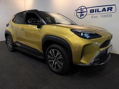 Begagnad Toyota Yaris 2023 Gul Halvkombi
