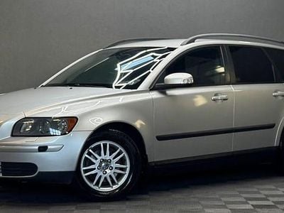Ljusgrå (grå) Begagnad 2007 Volvo V50 Kombi | 49 900 kr (Marknadspris)