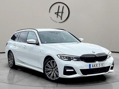 Begagnad BMW 330e M Sport 292 HK (214 kW) 2021 Vit Kombi