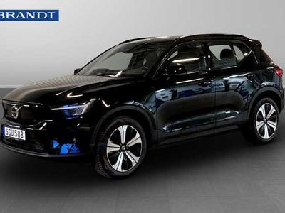 Svart Begagnad 2023 Volvo XC40 Plus SUV | 349 900 kr