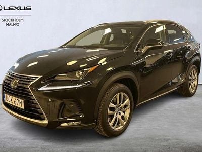 Svart Begagnad 2018 Lexus NX300h Executive Line SUV | 309 000 kr (Marknadspris)