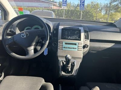 begagnad Toyota Corolla Verso 1.8 VVT-i