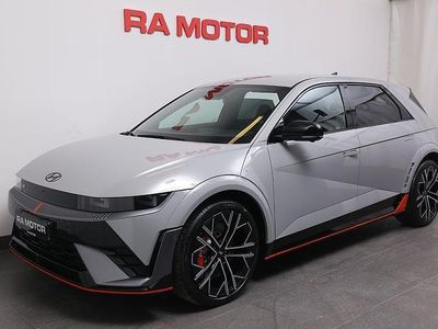 Grå Begagnad 2024 Hyundai Ioniq 5 SUV | 834 900 kr