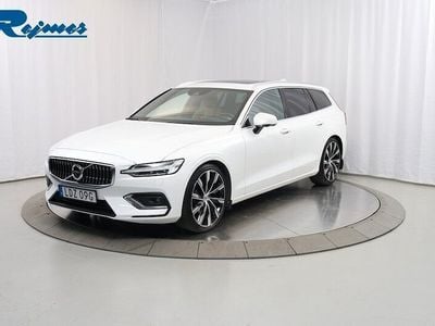 Vit (crystal vit metallic) Begagnad 2019 Volvo V60 Inscription Kombi | 349 800 kr (Dyr)