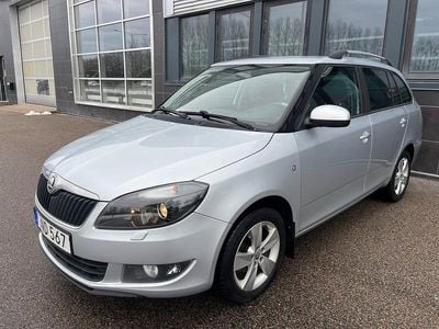 Begagnad Skoda Fabia Ambiente 86 HK (63 kW) 2014 Silver Kombi
