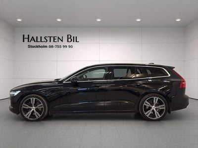 Svart Begagnad 2020 Volvo V60 Inscription Kombi | 259 000 kr (Marknadspris)