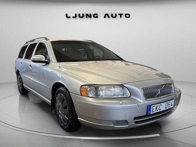 Grå Begagnad 2008 Volvo V70 Kinetic Kombi | 54 900 kr (Marknadspris)