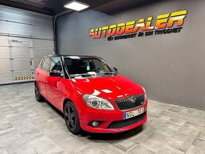Röd Begagnad 2013 Skoda Fabia vRS Halvkombi | 99 900 kr (Lite dyr)