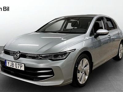 Silver Begagnad 2024 VW Golf VIII Edition Halvkombi | 319 800 kr (Marknadspris)