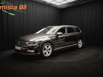 Grå Begagnad 2022 VW Passat R-line Kombi | 278 900 kr (Bra pris)