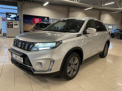 Grå (silvermet) Begagnad 2022 Suzuki Vitara SUV | 239 000 kr (Marknadspris)