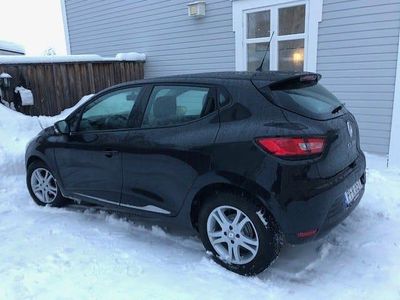 Begagnad 2017 Renault Clio IV Halvkombi | 89 000 kr (Marknadspris)