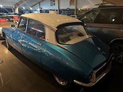 Begagnad Citroën DS 106 HK (77 kW) 1974 Blå metallic Sedan